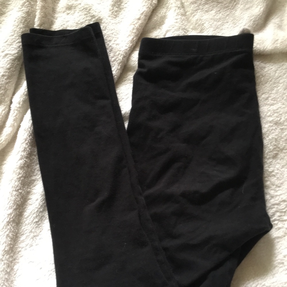 Black leggings